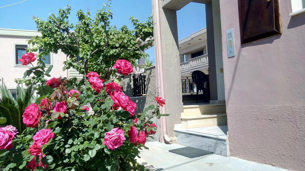 Angela Apartments Като Дарацо Екстериор снимка