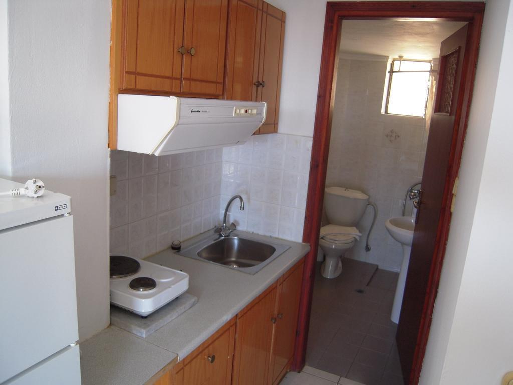 Angela Apartments Като Дарацо Стая снимка