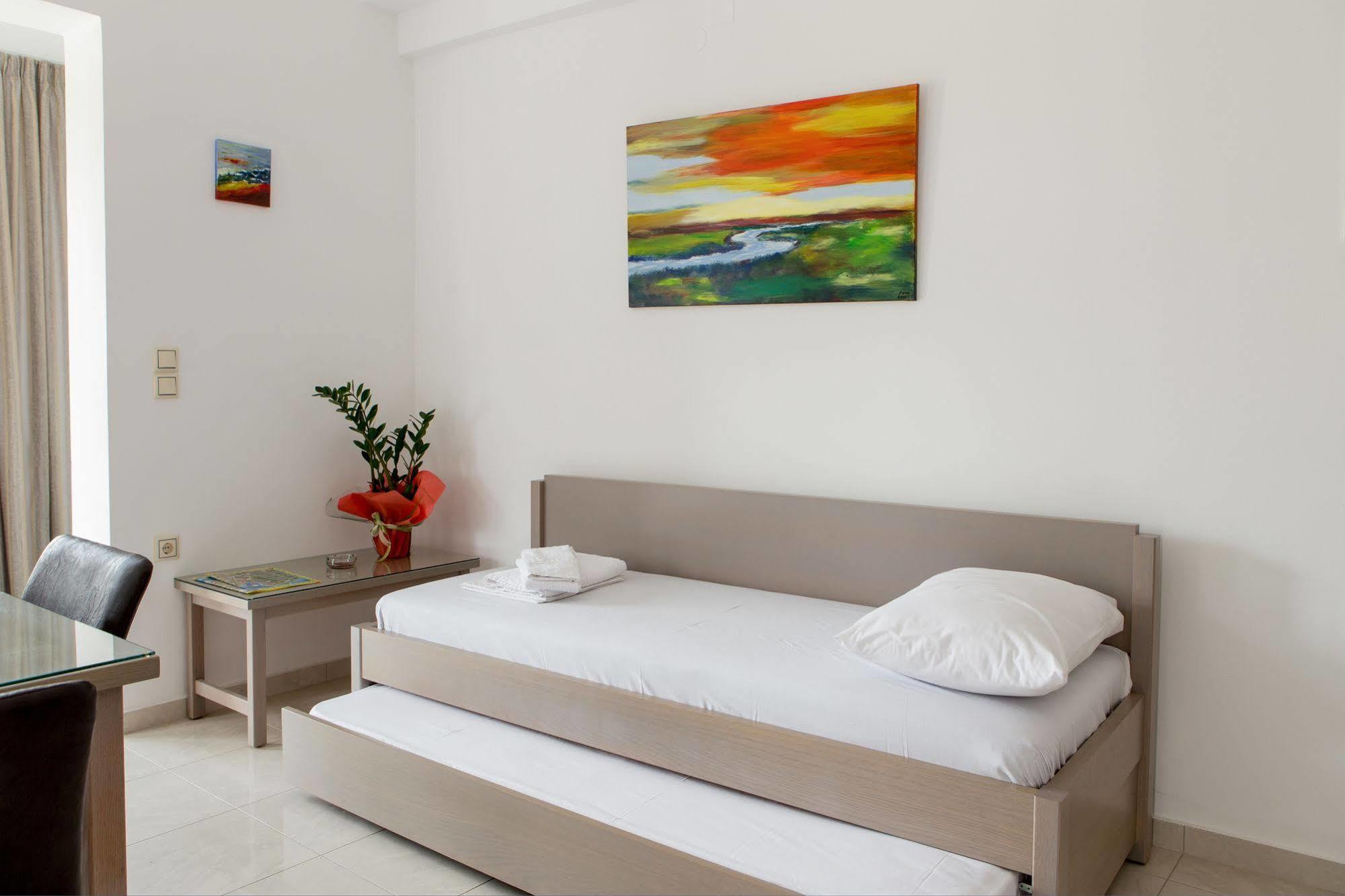 Angela Apartments Като Дарацо Екстериор снимка