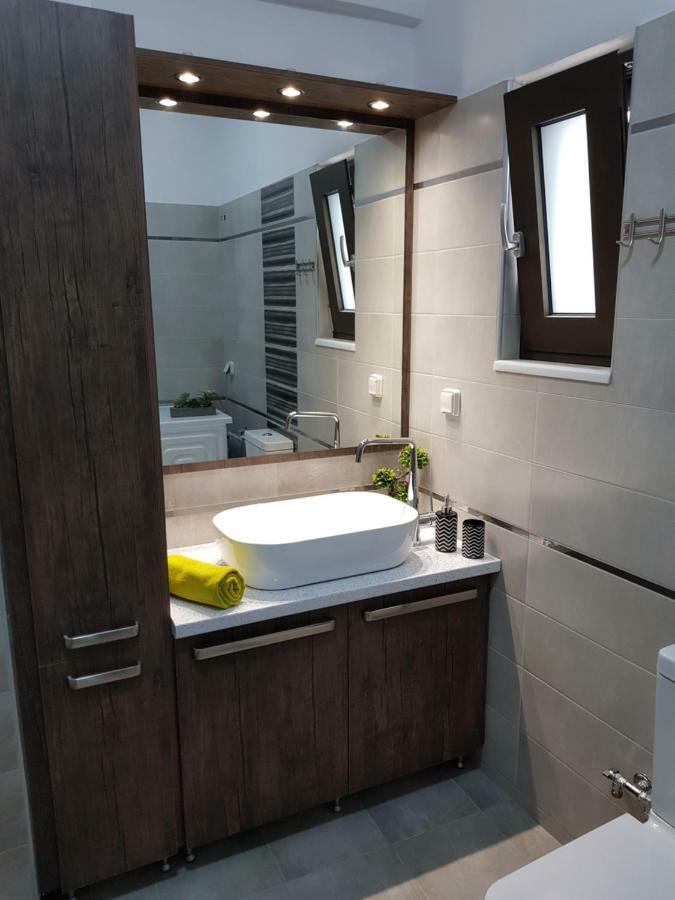 Angela Apartments Като Дарацо Екстериор снимка