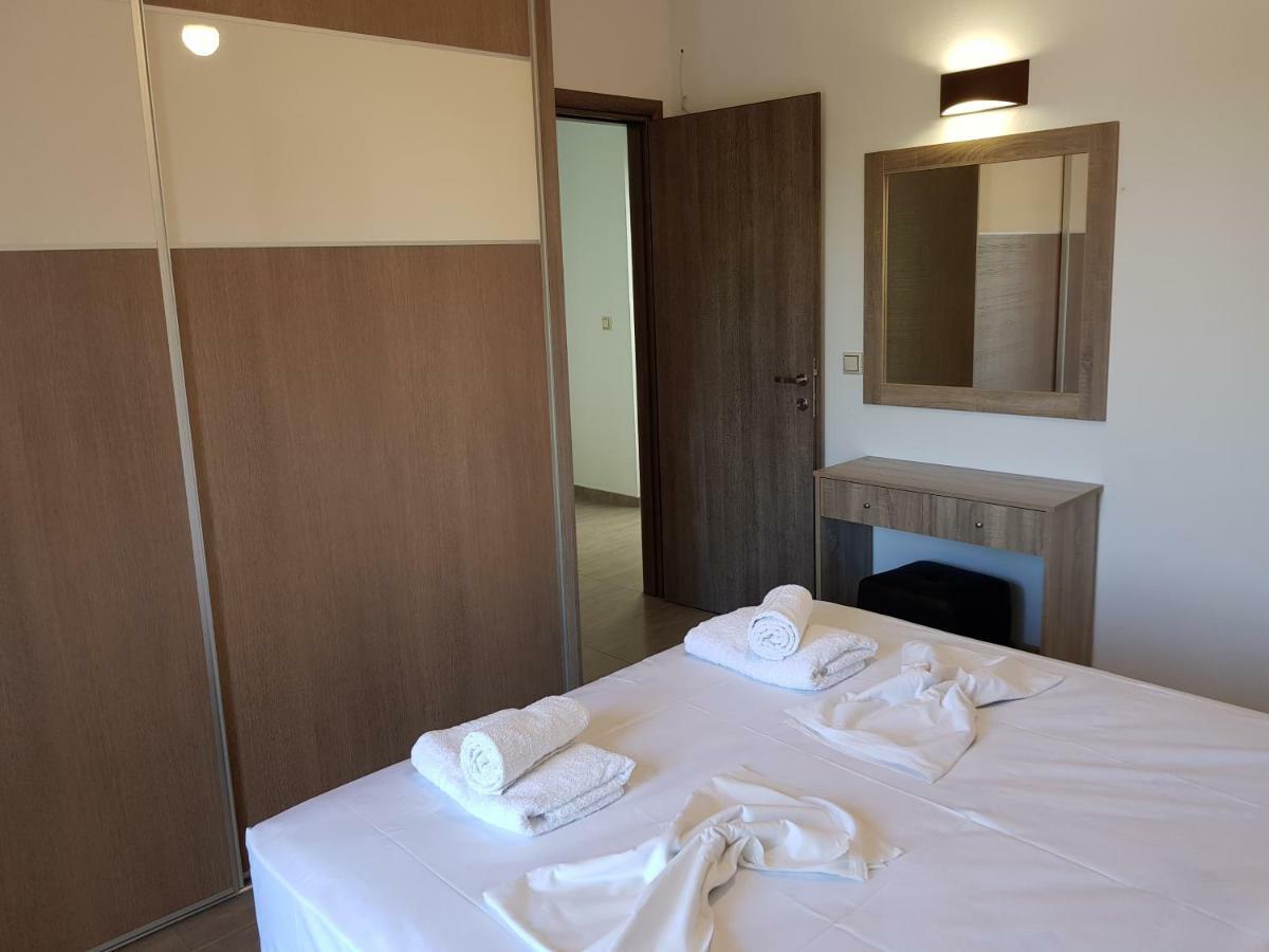 Angela Apartments Като Дарацо Екстериор снимка